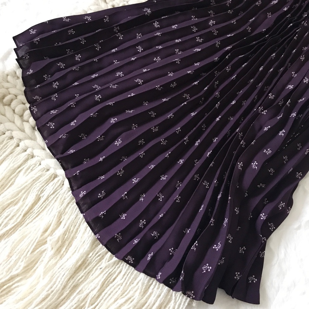 Vince Midi Dress Pleated Camisole Floral - Picture 6 of 7